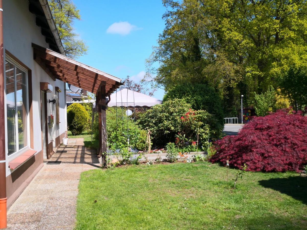 Charmante Ferienwohnung 3 Zimmer Kueche Bad Zentrale Lage Hagen im Bremischen Exterior photo