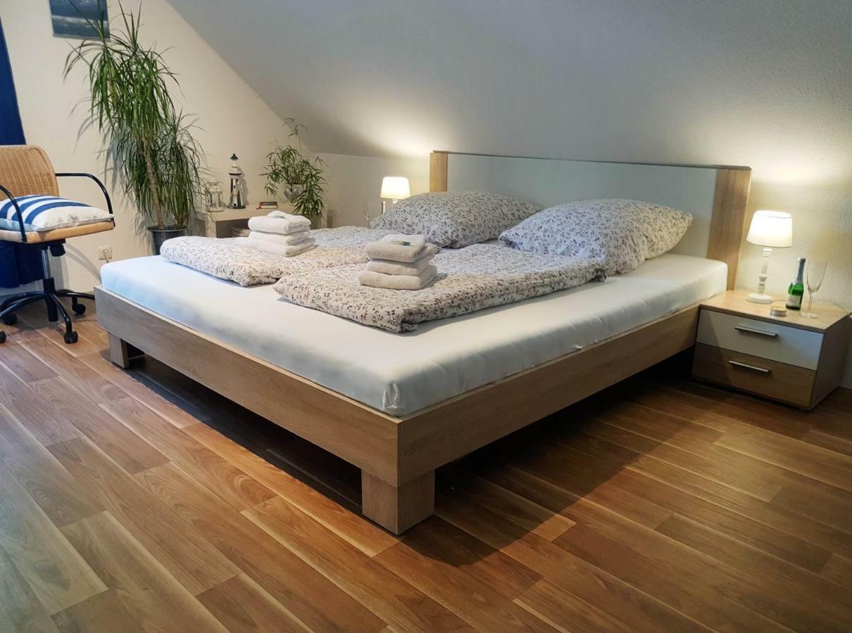 Charmante Ferienwohnung 3 Zimmer Kueche Bad Zentrale Lage Hagen im Bremischen Exterior photo